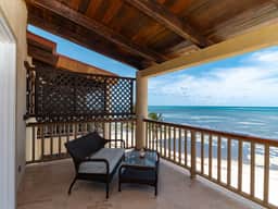 RBR 1-1C Oceanfront 2 BR