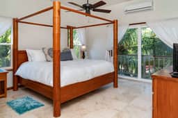 RBR 10-1B Oceanfront 2 BR