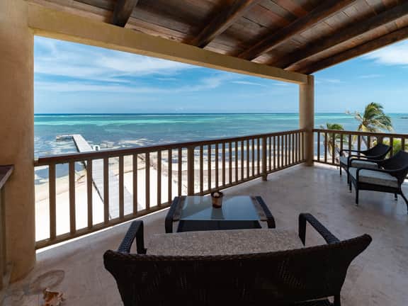 RBR 1-1C Oceanfront 2 BR