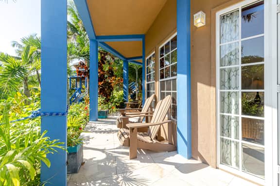 WSC G02-Romantic Partial Ocean View Suite 1 bedroom